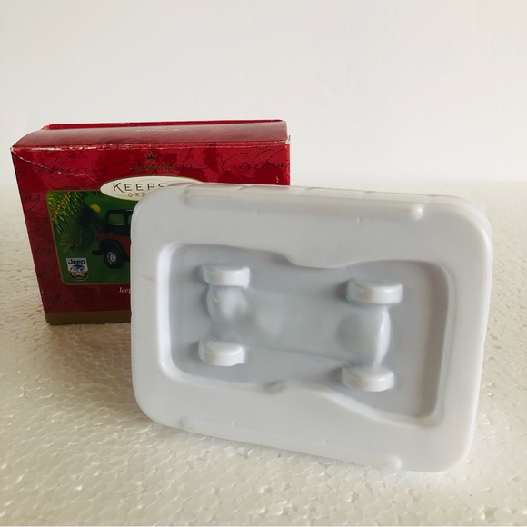 Hallmark 60th Anniversary Jeep Wrangler Sport 4.0 L Red 2001 Christmas Ornament - Picture 3 of 11